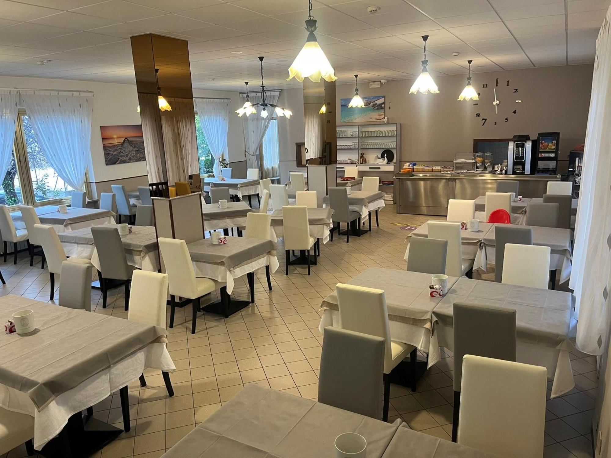 Hotel Geppi Pietra Ligure Kültér fotó