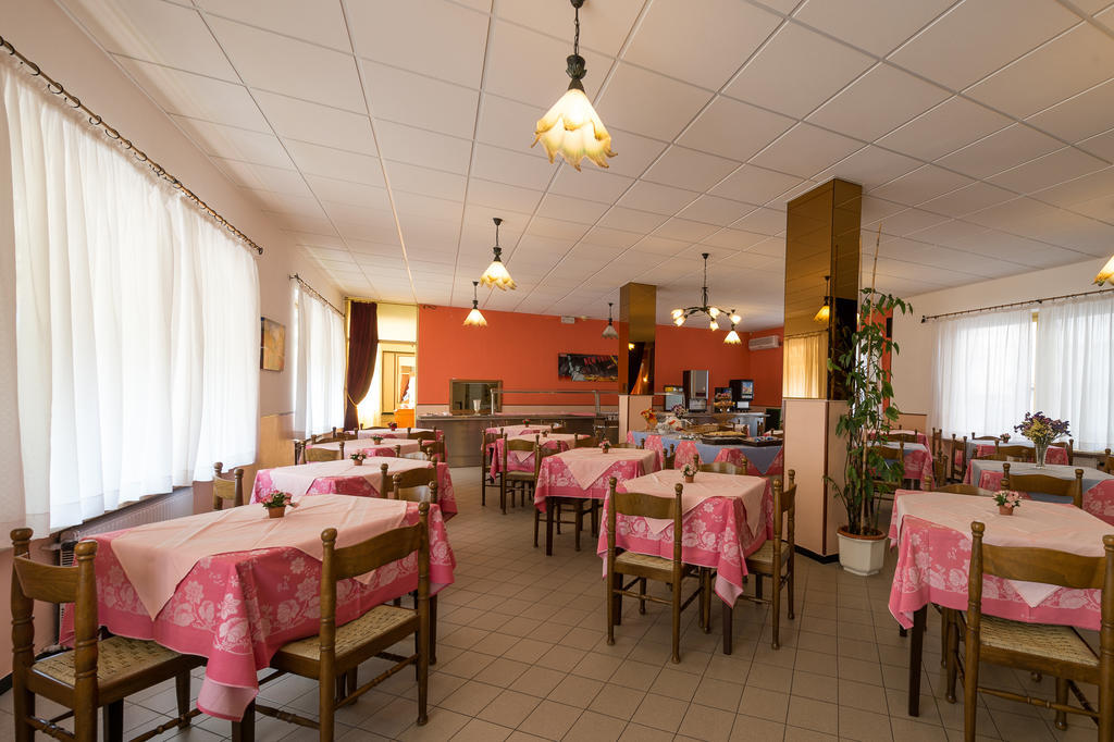 Hotel Geppi Pietra Ligure Kültér fotó