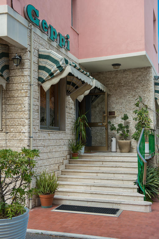 Hotel Geppi Pietra Ligure Kültér fotó