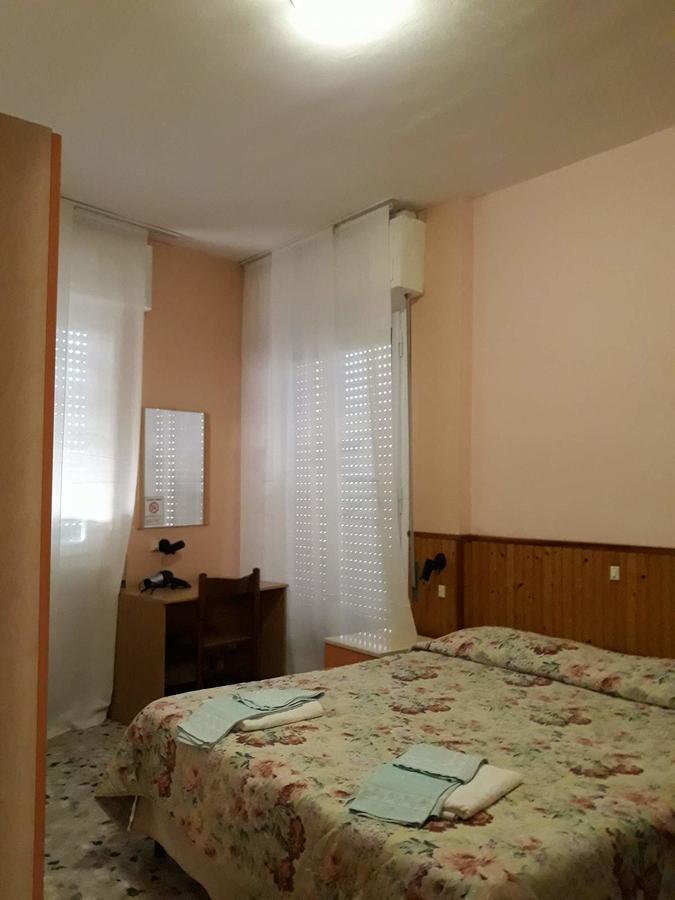 Hotel Geppi Pietra Ligure Kültér fotó