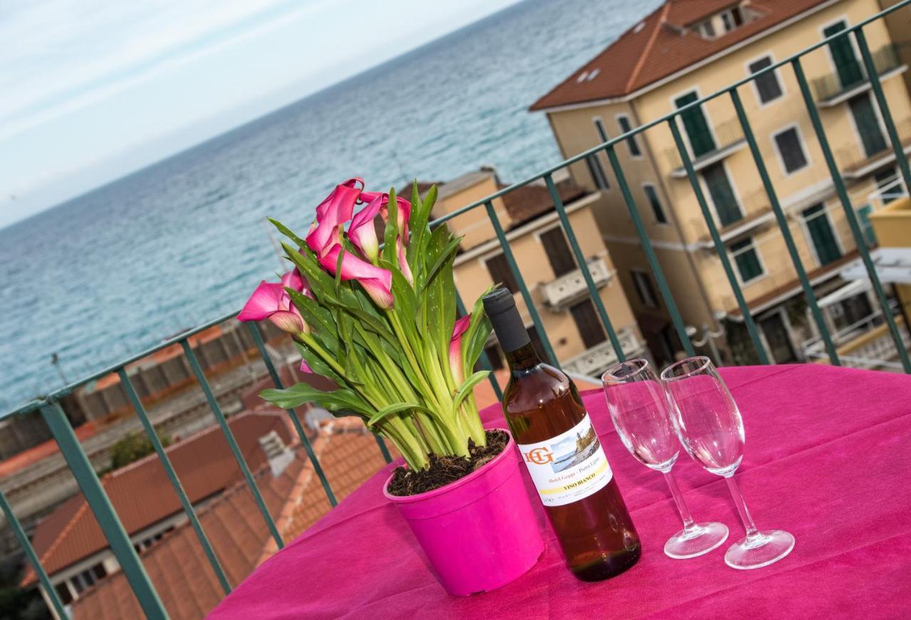 Hotel Geppi Pietra Ligure Kültér fotó