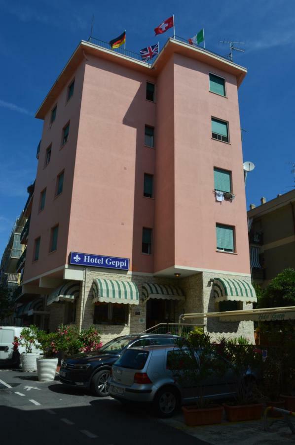 Hotel Geppi Pietra Ligure Kültér fotó